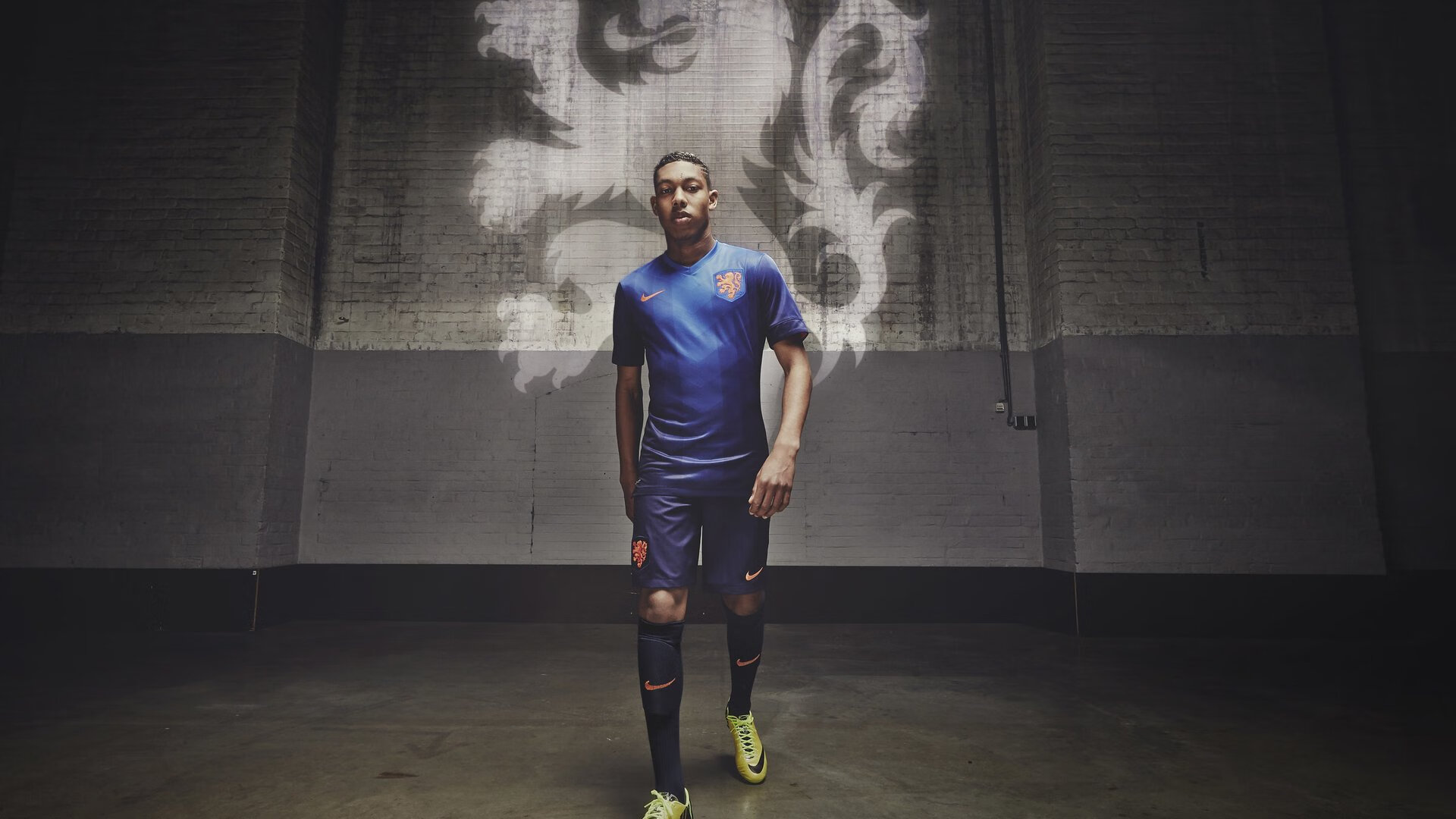 安卓-Uzi新星表现优异表现突出，TES前途光明！比赛高潮迭起